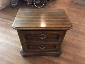 lot 55 image: Endtable