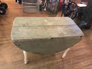 lot 62 image: Antique Drop Top Project Table