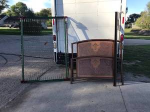 lot 68 image: Antique Bed Frame & Spring