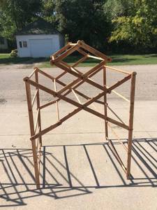 lot 81 image: Drying Rack