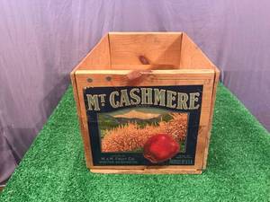 lot 95 image: Vintage Wood Shipping Box