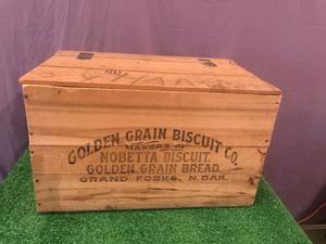 lot 14 image: Antique Grand Forks ND Golden Grain Biscuit Co Wood Shipping Box