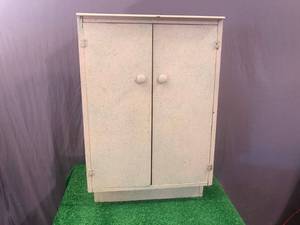 lot 26 image: Doll Wardrobe
