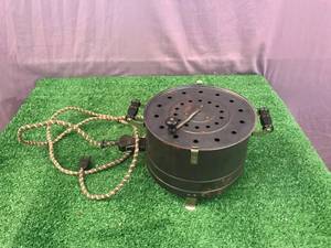 lot 35 image: Vintage Popcorn Maker