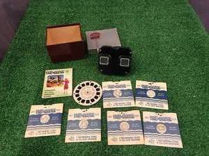 lot 40 image: View-Master in Original Box with Reels