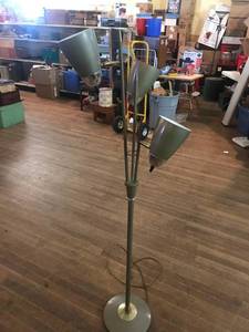 lot 42 image: Retro Floor Lamp