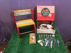 lot 48 image: Vintage Childrens Items