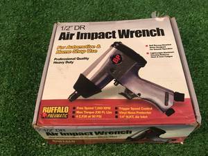 lot 110 image: New 12 Air Impact Wrench