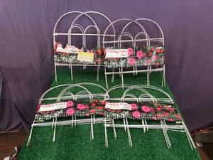 lot 129 image: 4 Packages of Folding Fence