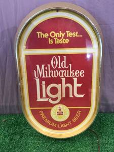 lot 142 image: Old Milwaukee Light Sign