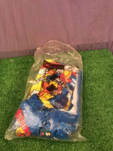 lot 171 image: New Snap-On Beach Towel