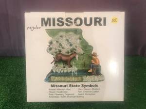 lot 208 image: Missouri Decanter