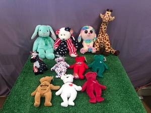 lot 179 image: Ty Beanie Babies