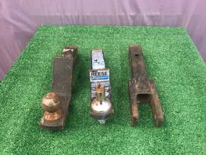 lot 193 image: Receiver Hitches