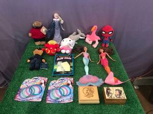 lot 196 image: Toys & Music Boxes