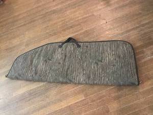 lot 276 image: Bow Case