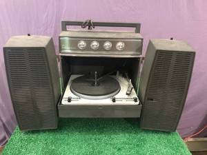 lot 292 image: Motorola Stereo & Record Player