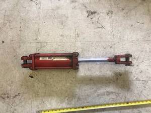 lot 311 image: Hydraulic Cylinder