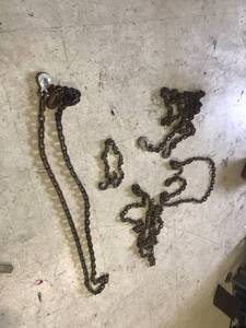 lot 319 image: Chain
