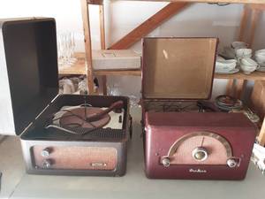 Vintage Airline Portable TurntableRadio, Vintage Portable Meteor Turntable