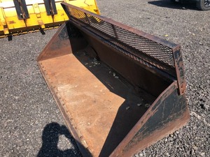 Universal Mount Bobcat Skid Loader Skid Steer 101 SnowMaterial Handling Bucket