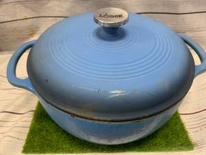 Lodge 6qt Enamel Cast Iron Dutch Oven
