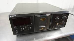 lot 20 image: Sony Compact Disc Player---CDP-CX355---Serial # 9181696