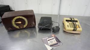 lot 22 image: Zenith FM Radio & Sony Full Auto Shut Off Cassette-Corder-TCM929 & Texas Instruments Electric Calculator-T1-3000