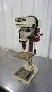 lot 51 image: Tool Shop-5 Speed Bench Drill Press W 13HP Motor