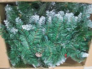 Joiedomi 9ft snow flocked Christmas...