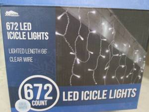 670 LED icicle lights, cold white, ...