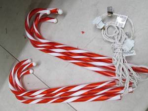String of 6 standing light up candy...