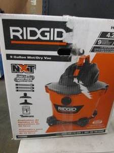 rigid 9 gallon wetdry vac powers o...