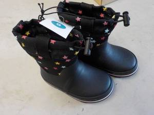 Cat and Jack size 6 Waterproof Boot...