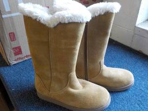 Universal Threads size 6 Boots new...