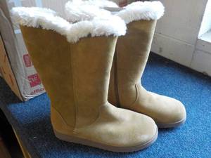 Universal Threads size 7 Boots new...