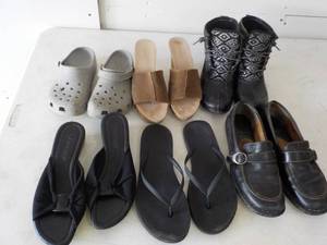 Womens Shoes size 6- 9 12 previo...