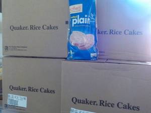 4 Cases Quaker Rice Cakes past bes...