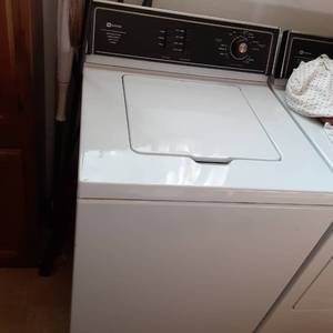 lot 107 image: Fully Functional Maytag Heavy Duty ...