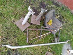 lot 26 image: 6 Truck Bed Railing Attachment Sec...
