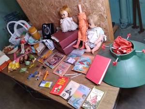 lot 151 image: Vintage Lot of Goodies, Barbie, Boo...