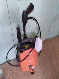lot 165 image: AR Blue Clean Speedy Wash Electric ...