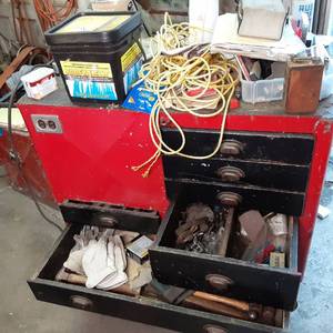 lot 13 image: Built to last is a Vintage 6 drawer...