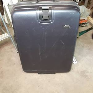 lot 148 image: Huge Samsonite multi compartment Ha...
