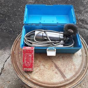 lot 143 image: Heavy duty Makita 125mm electric di...