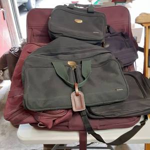 lot 140 image: Huge 26American Tourister Multi po...