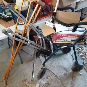 lot 138 image: Lot of Medical Equipment and access...