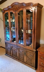 Thomasville Display Hutch