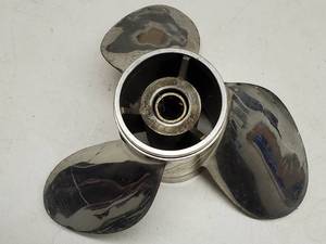 (1) Used Chrome Propeller