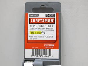 lot 722 image: Craftsman 9 Piece Metric Socket Set - 38 Drive - New